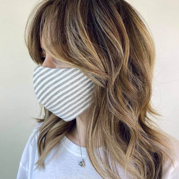 Meet your Posher, Jenn - Picture 1 of 1